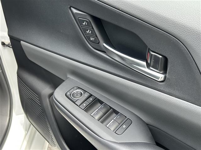 Toyota PRIUS 2023 6975204-3