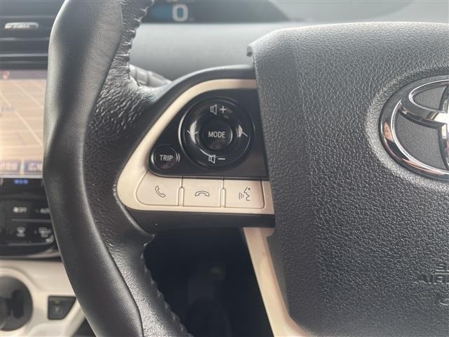 Toyota PRIUS 2017 6975253-11