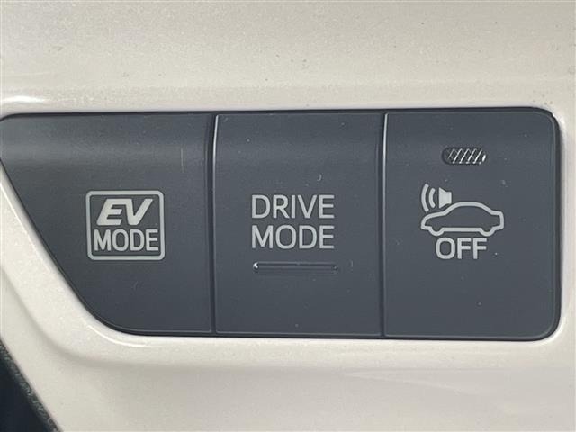 Toyota PRIUS 2017 6975253-4