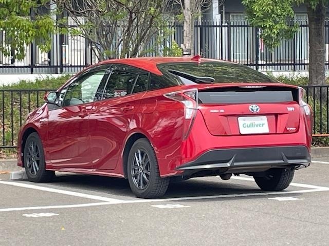 Toyota PRIUS 2016 6975282-6