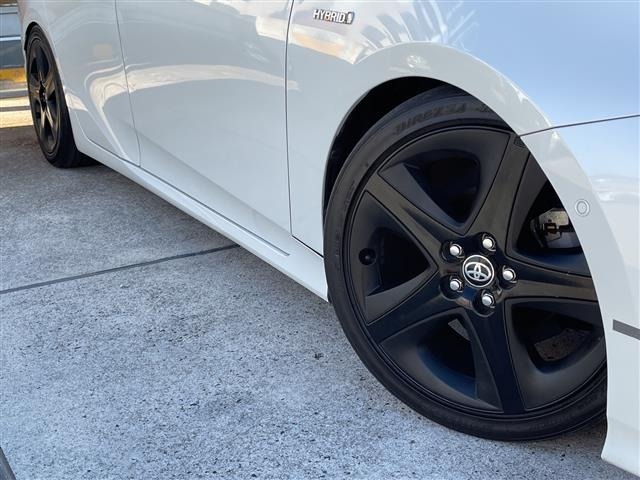 Toyota PRIUS 2019 6975301-10