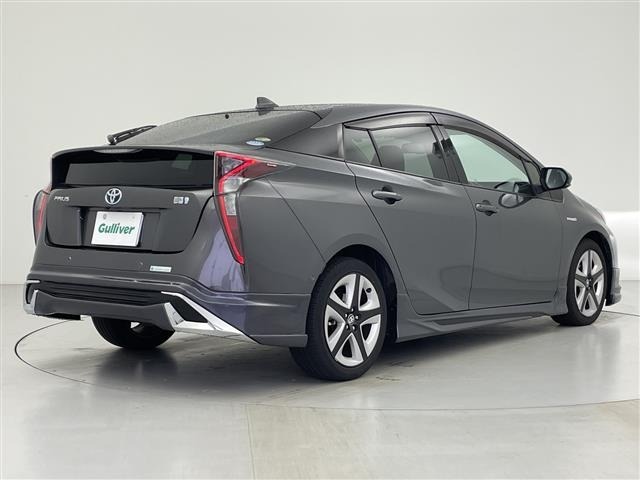 Toyota PRIUS 2016 6975302-10