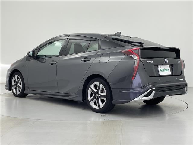 Toyota PRIUS 2016 6975302-13