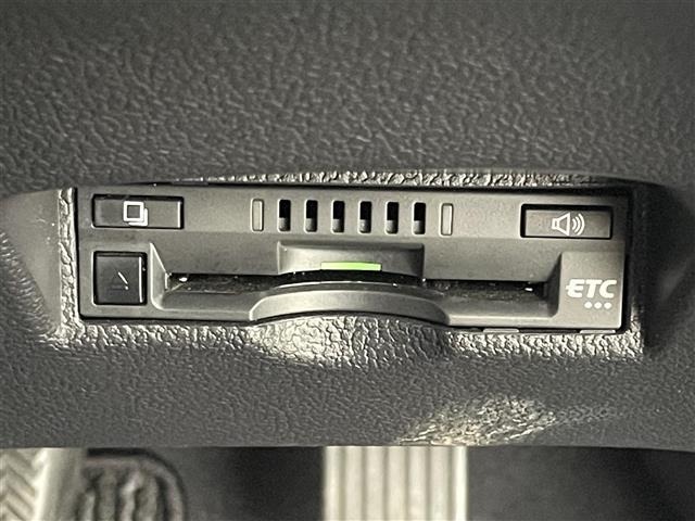 Toyota PRIUS 2021 6975307-8