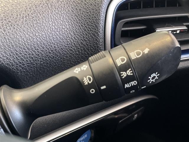 Toyota PRIUS 2019 6975360-11