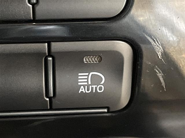 Toyota PRIUS 2019 6975360-3