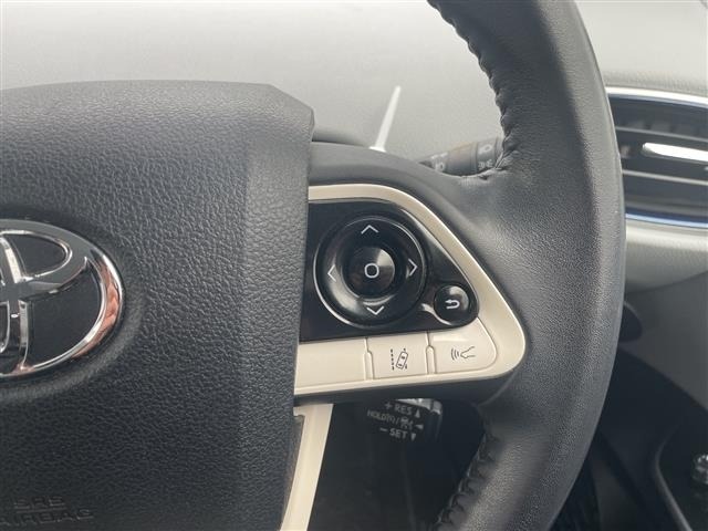 Toyota PRIUS 2017 6975378-1