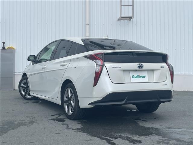 Toyota PRIUS 2017 6975378-14