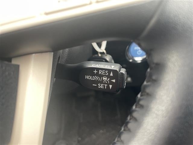 Toyota PRIUS 2017 6975378-7