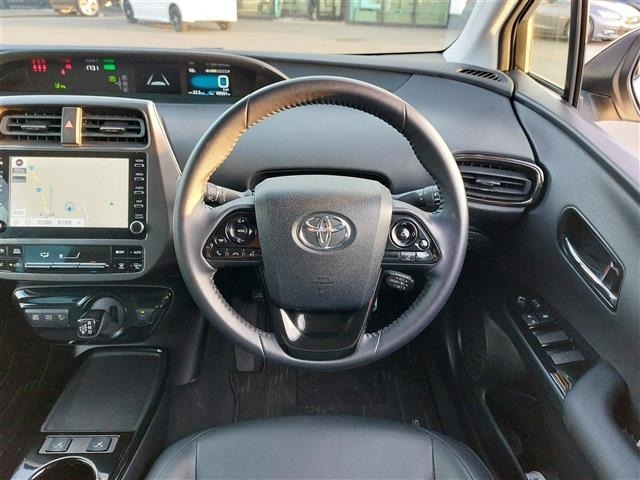 Toyota PRIUS 2021 6975379-11