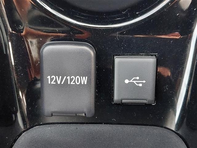 Toyota PRIUS 2021 6975379-14