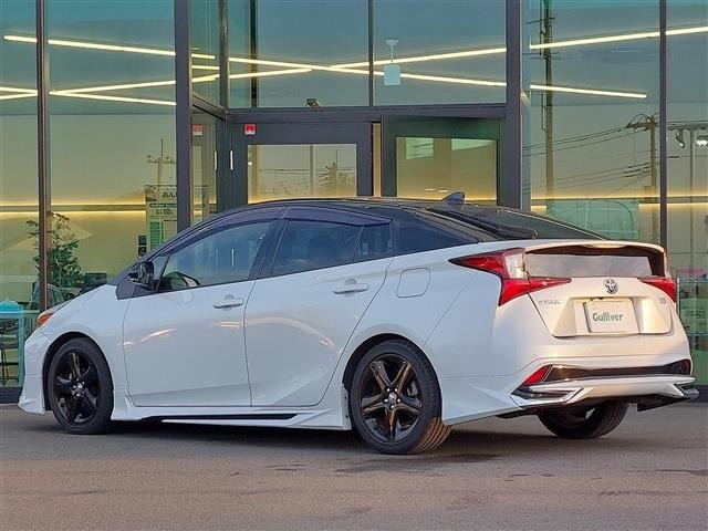 Toyota PRIUS 2021 6975379-20