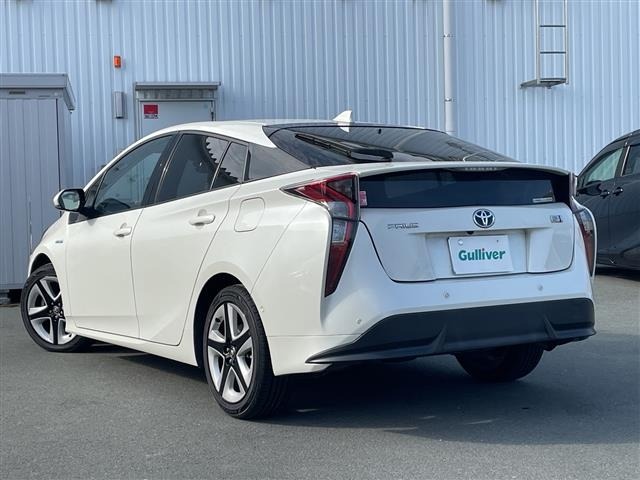 Toyota PRIUS 2017 6975398-13