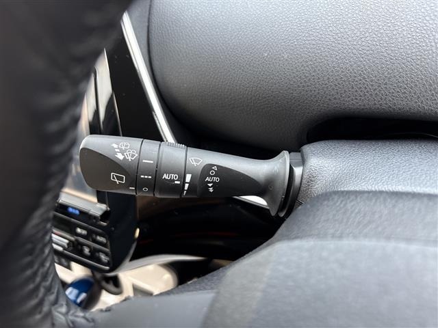 Toyota PRIUS 2017 6975398-22
