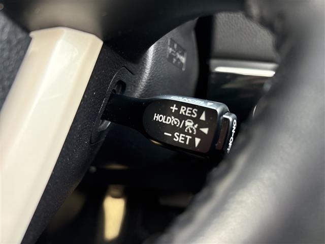 Toyota PRIUS 2017 6975398-4
