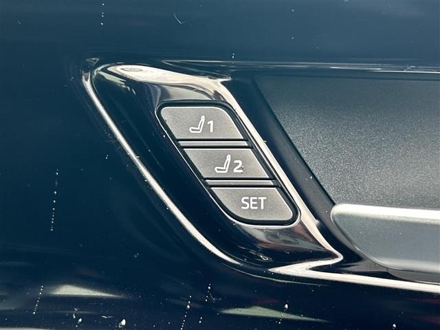 Toyota PRIUS 2023 6975410-1
