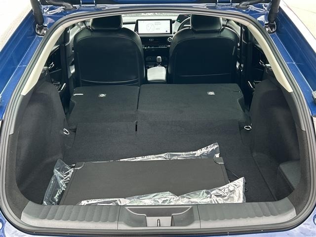 Toyota PRIUS 2023 6975410-9