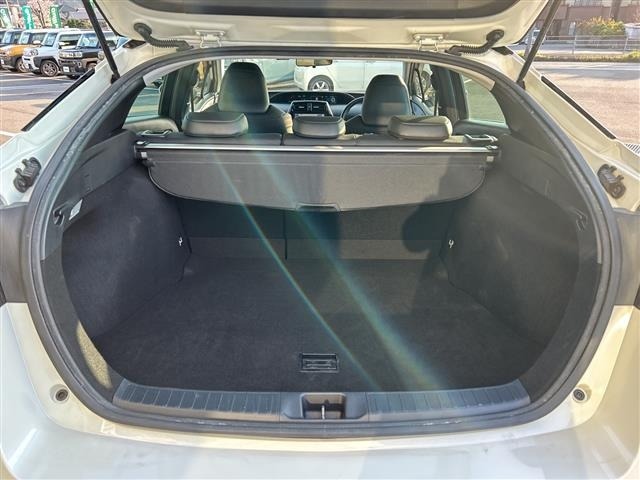 Toyota PRIUS 2019 6975411-10