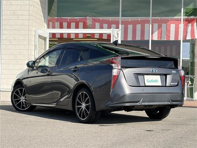 Toyota PRIUS 2016 6975417-13