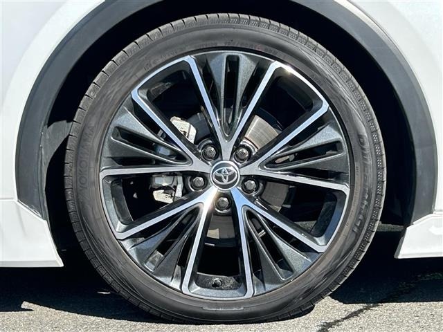 Toyota PRIUS 2023 6975421-4