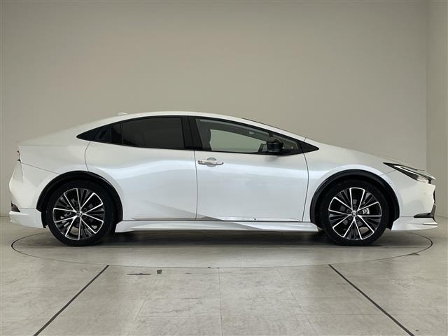 Toyota PRIUS 2023 6975447-2
