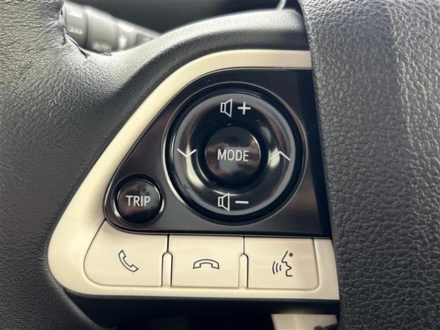 Toyota PRIUS 2017 6975448-1