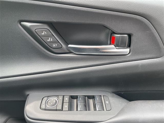 Toyota PRIUS 2023 6975453-11