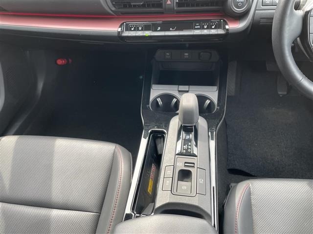 Toyota PRIUS 2023 6975453-7