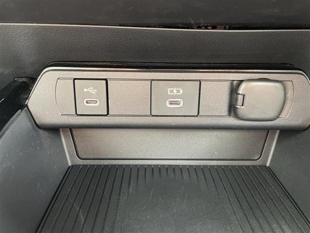 Toyota PRIUS 2023 6975453-8