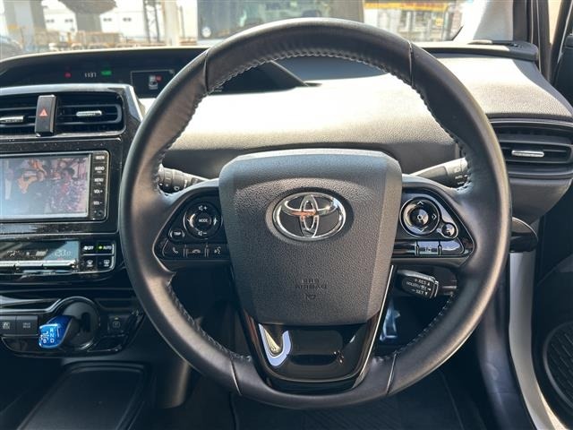 Toyota PRIUS 2020 6975454-17