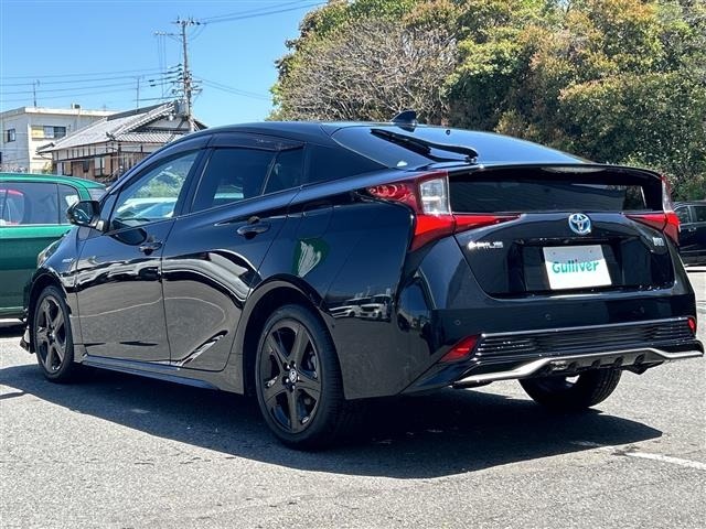 Toyota PRIUS 2019 6975466-13