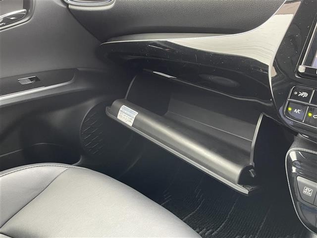 Toyota PRIUS 2019 6975470-10