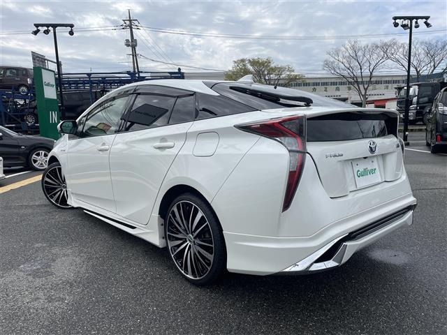 Toyota PRIUS 2017 6975471-15