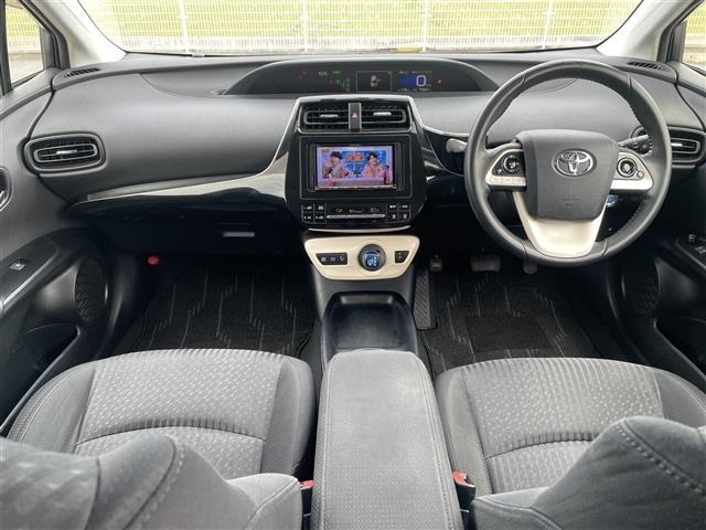 Toyota PRIUS 2017 6975471-17