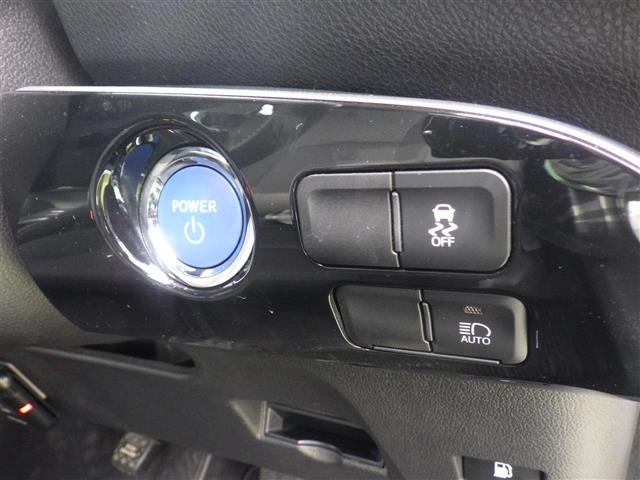 Toyota PRIUS 2019 6975479-10