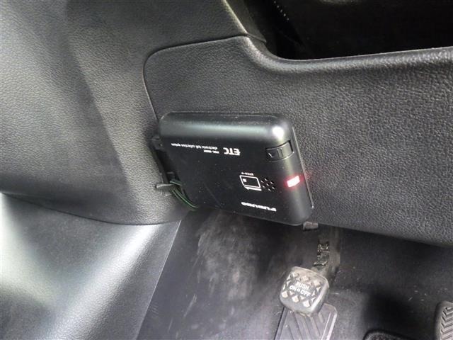 Toyota PRIUS 2019 6975479-12