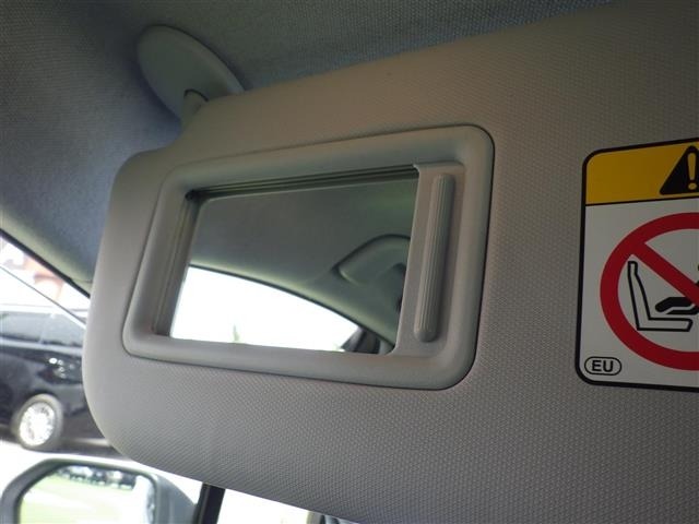 Toyota PRIUS 2019 6975479-13