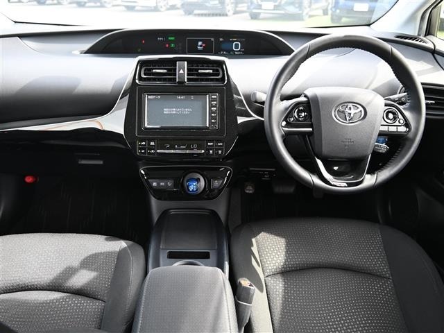 Toyota PRIUS 2019 6975479-15