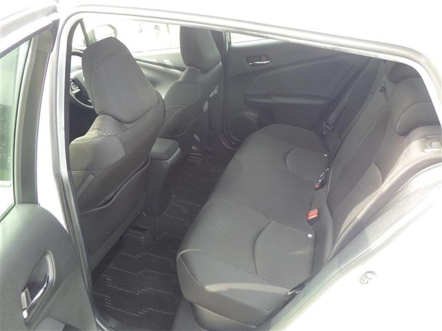 Toyota PRIUS 2019 6975479-2
