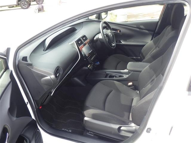 Toyota PRIUS 2019 6975479-23