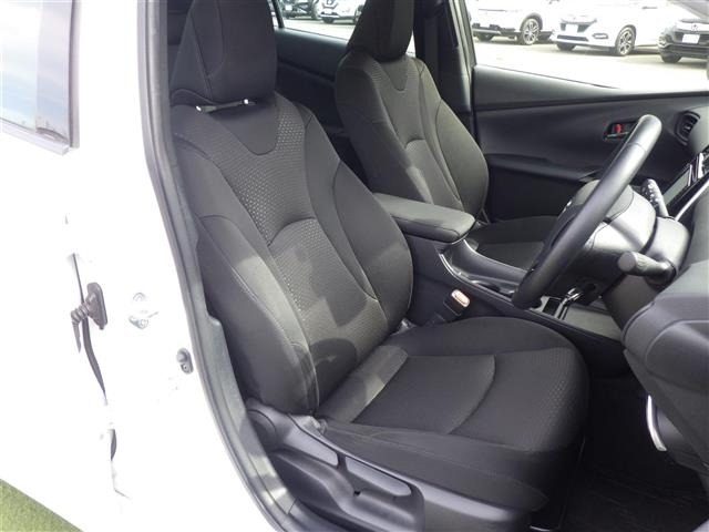 Toyota PRIUS 2019 6975479-4