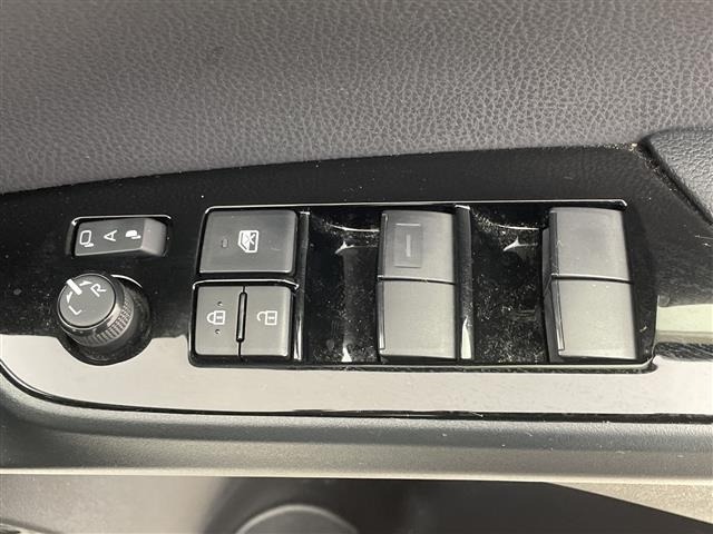 Toyota PRIUS 2021 6975488-4