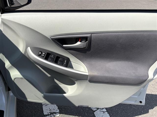 Toyota PRIUS 2011 6975492-1