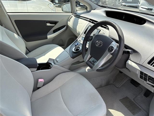 Toyota PRIUS 2011 6975492-2