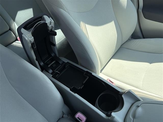 Toyota PRIUS 2011 6975492-22