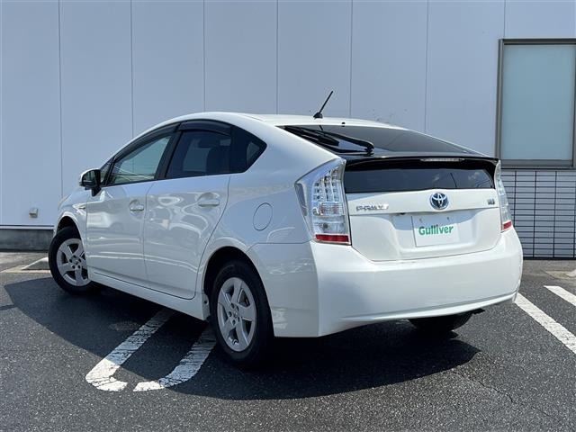Toyota PRIUS 2011 6975492-23