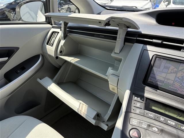 Toyota PRIUS 2011 6975492-30