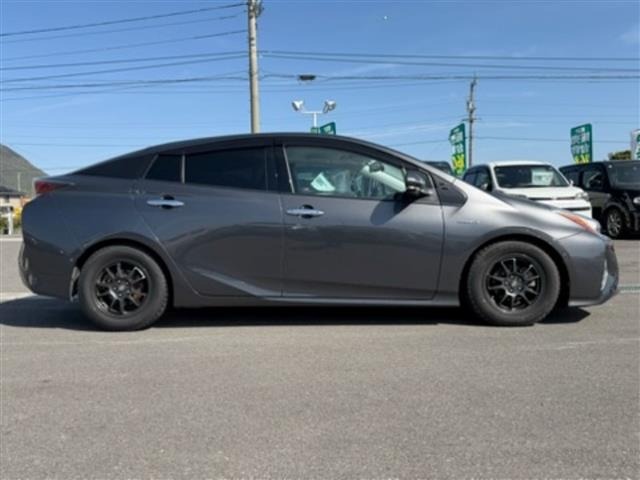 Toyota PRIUS 2016 6975507-3