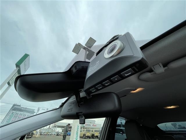 Toyota PRIUS 2021 6975513-9