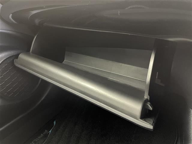 Toyota PRIUS 2017 6975531-22